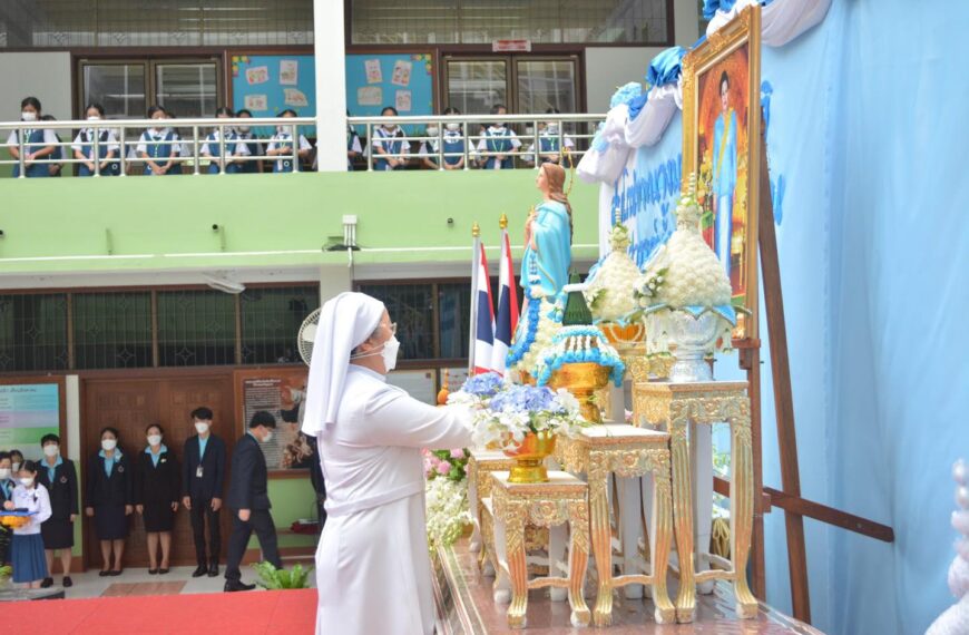 พิธีถวายราชสดุดีเทิดพระเกียรติ เนื่องในวโรกาสเฉลิมพระชนมพรรษา สมเด็จพระนางเจ้าสิริกิติ์ พระบรมราชินีนาถ พระบรมราชชนนีพันปีหลวง